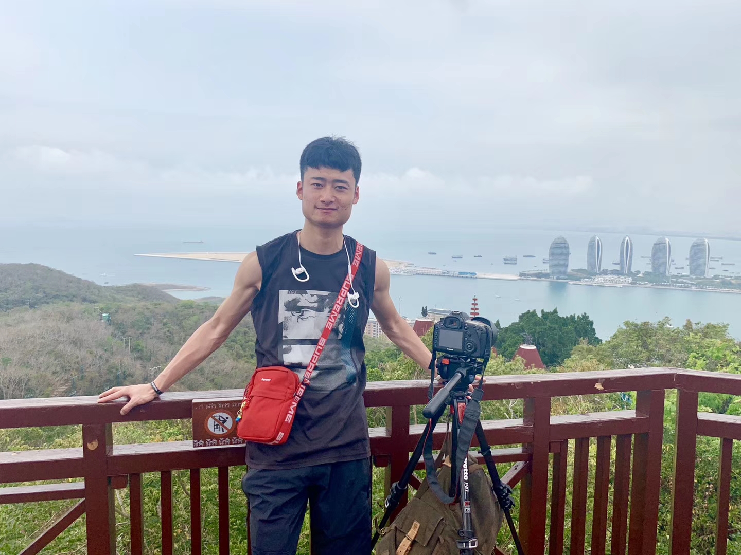 摄像王约翰.jpg